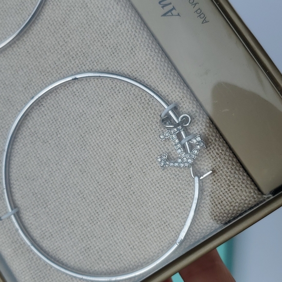 5 for $25! Lovita Silver Nautical Anchor Compass Expandable Charm Bracelet Set - Picture 2 of 4